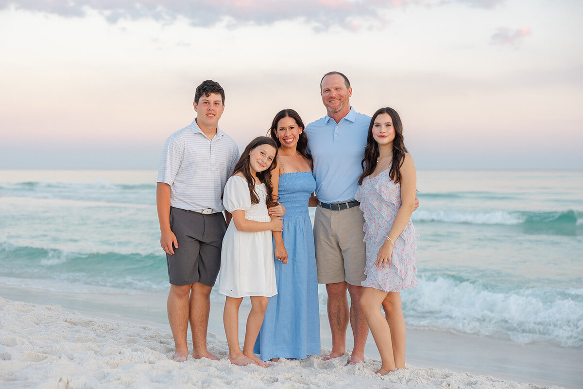 hitchcock-family-photos-june-2024-30a-photography-studio-19_websize