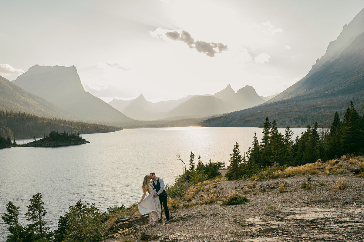 vintage-hollywood-glacier-national-park-elopement-presley-gray-photo0971