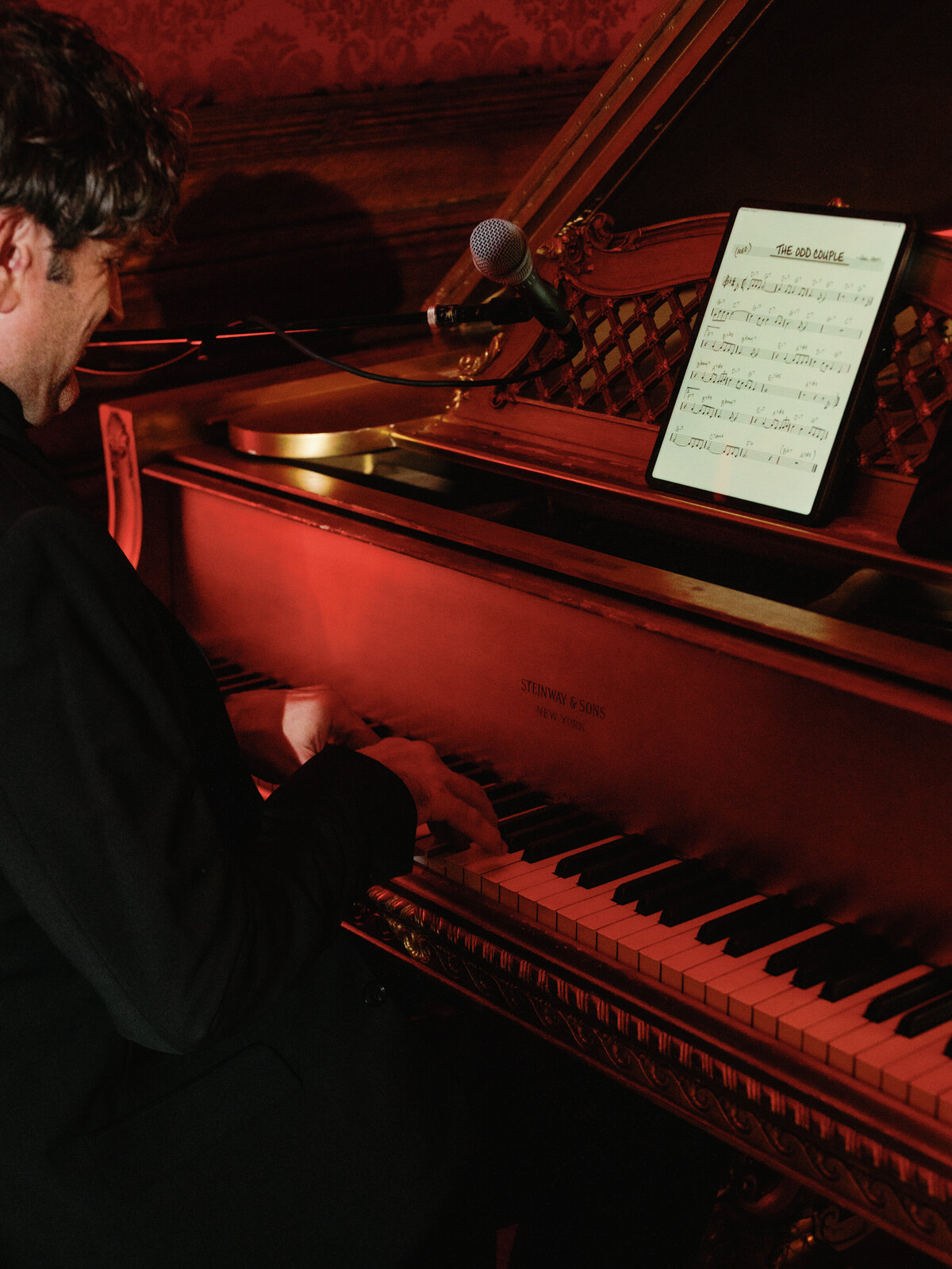 perry-belmont-house-wedding-ballroom-piano