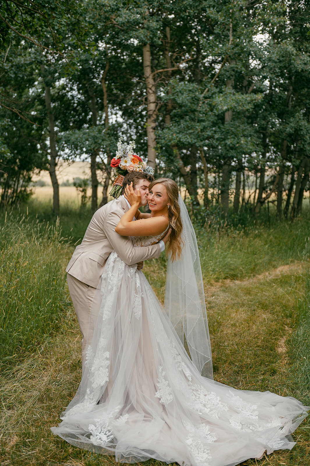 presley-gray-photo-Montana-ranch-elopement-6254