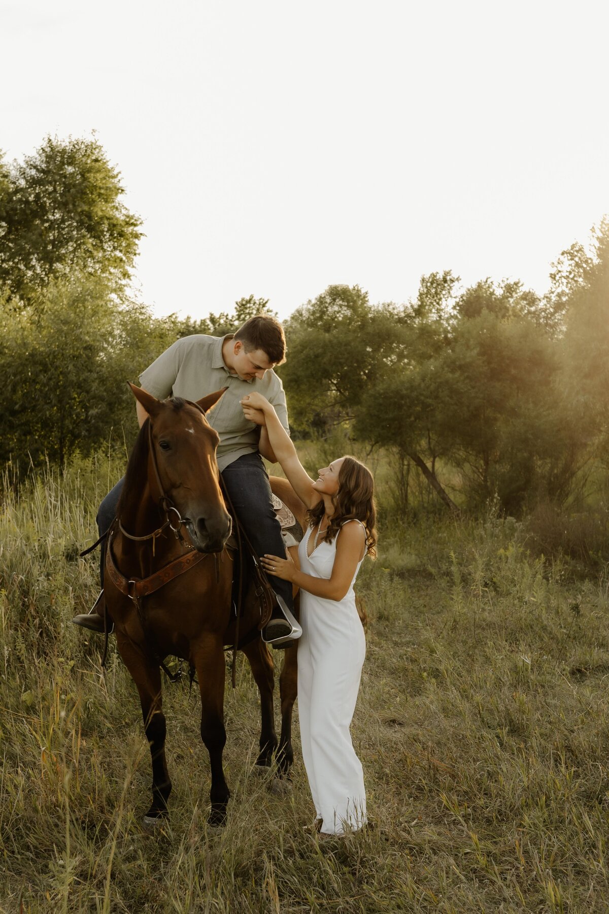 iowa-engagement-with-horses-10