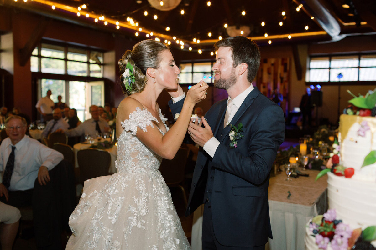 Alyeska-Wedding-Photographer-CorinneGraves-1117
