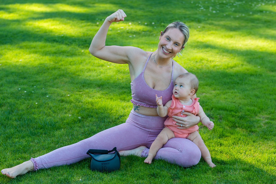 Megan & Phoenix kettlebell-15 (2)