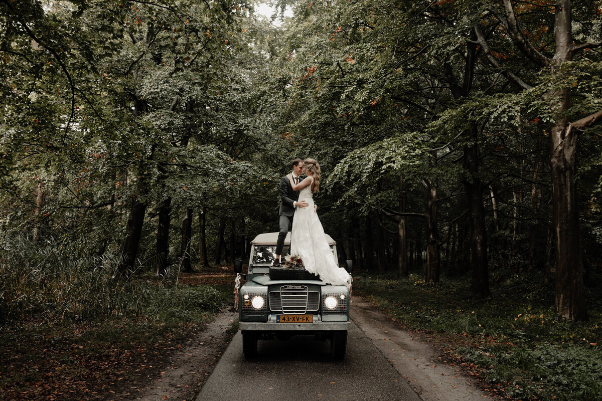 16_BuiltbyBritt-LensBfotografie-Showit-Template_wildberry_wedding.jpg