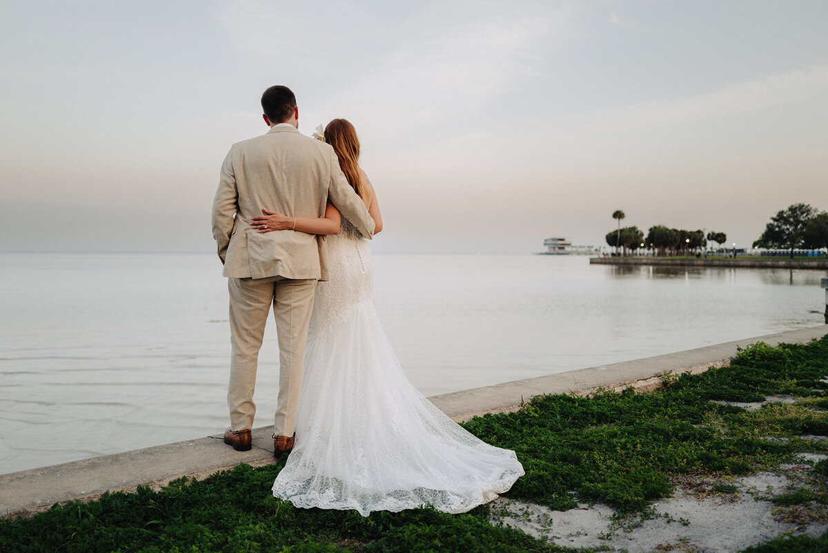 mcneile-photographer-best-places-to-elope-gizella-kopsick-park-chantilly-chic-celebrations-21