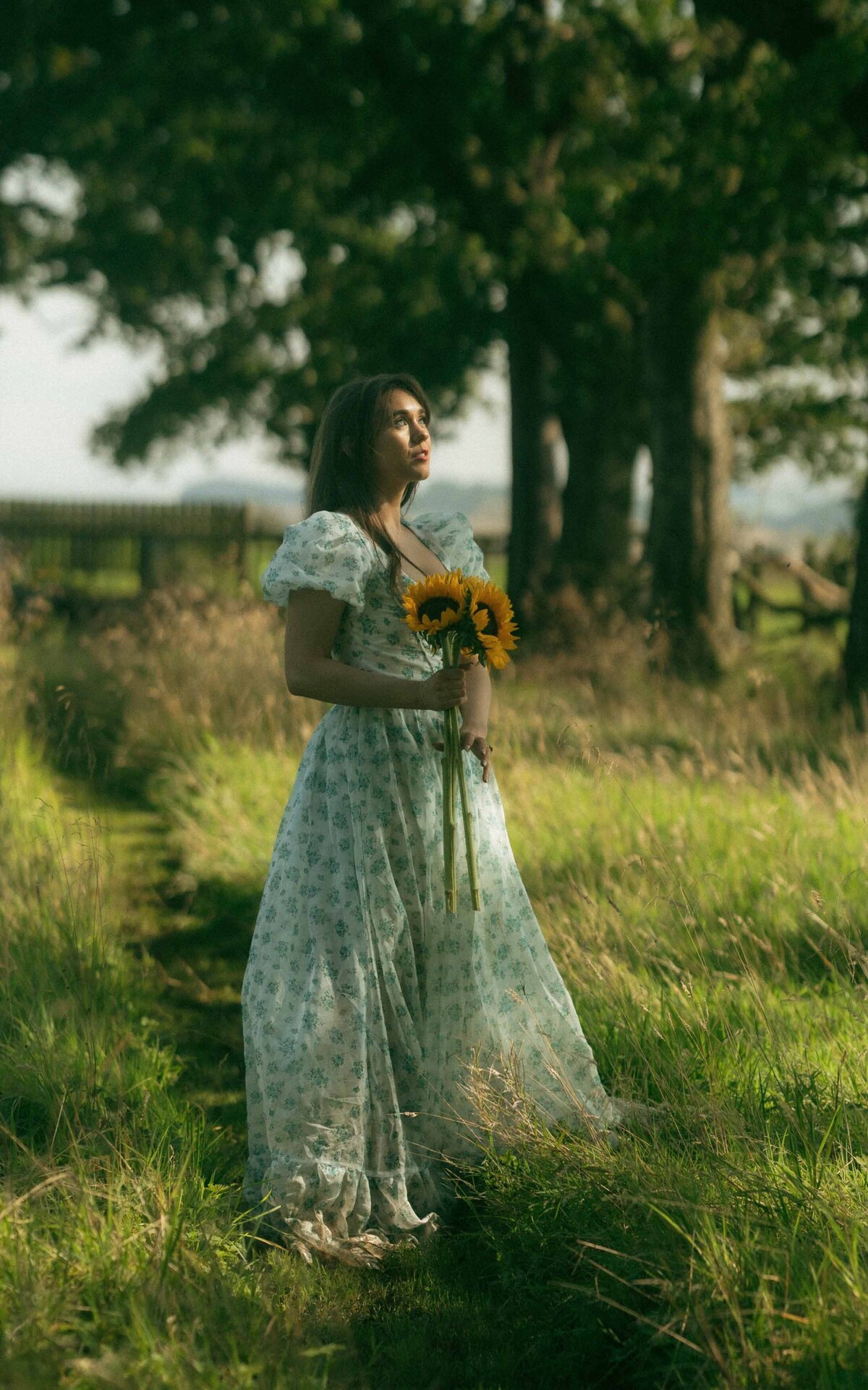 Genuine moments of joy and love frozen in time with candid  photography
