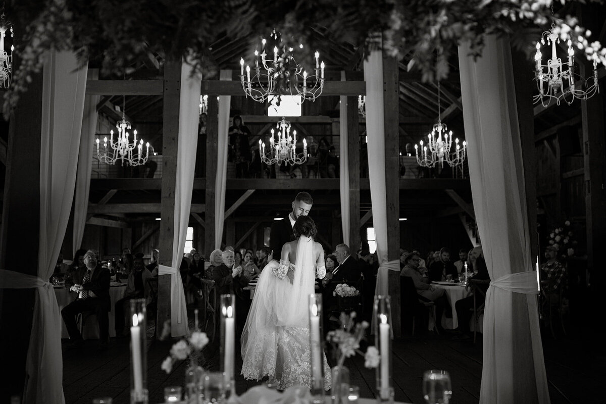 mustard seed gardens indy indianapolis noblesville indiana wedding photographer bellagio florals something blue stylists-74