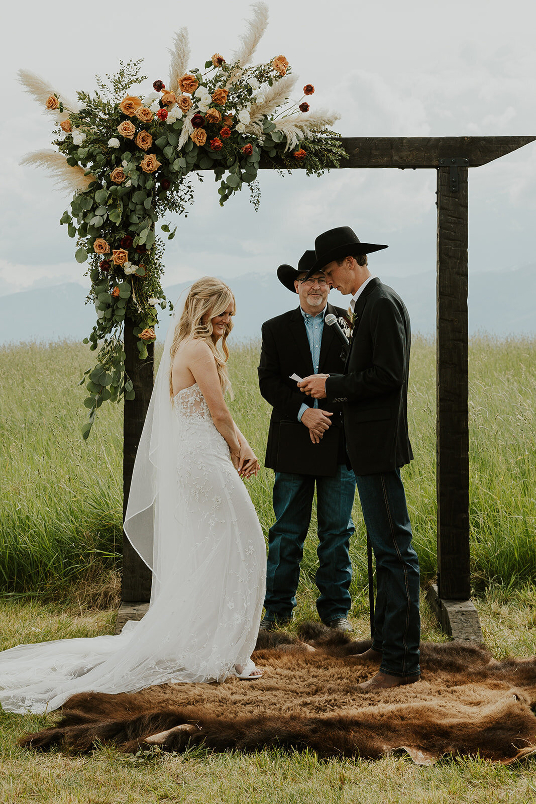 presley-gray-luxury-montana-wedding-7410