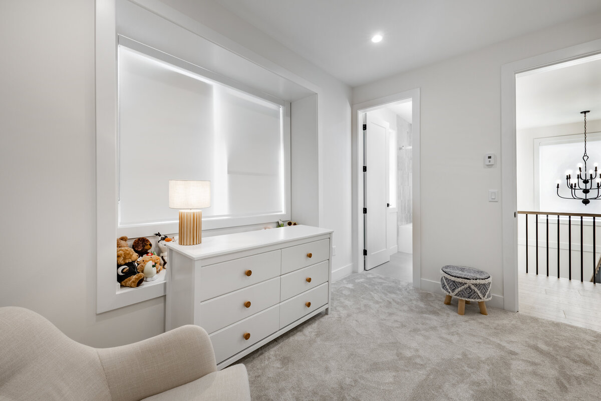 10376 125 St-23
