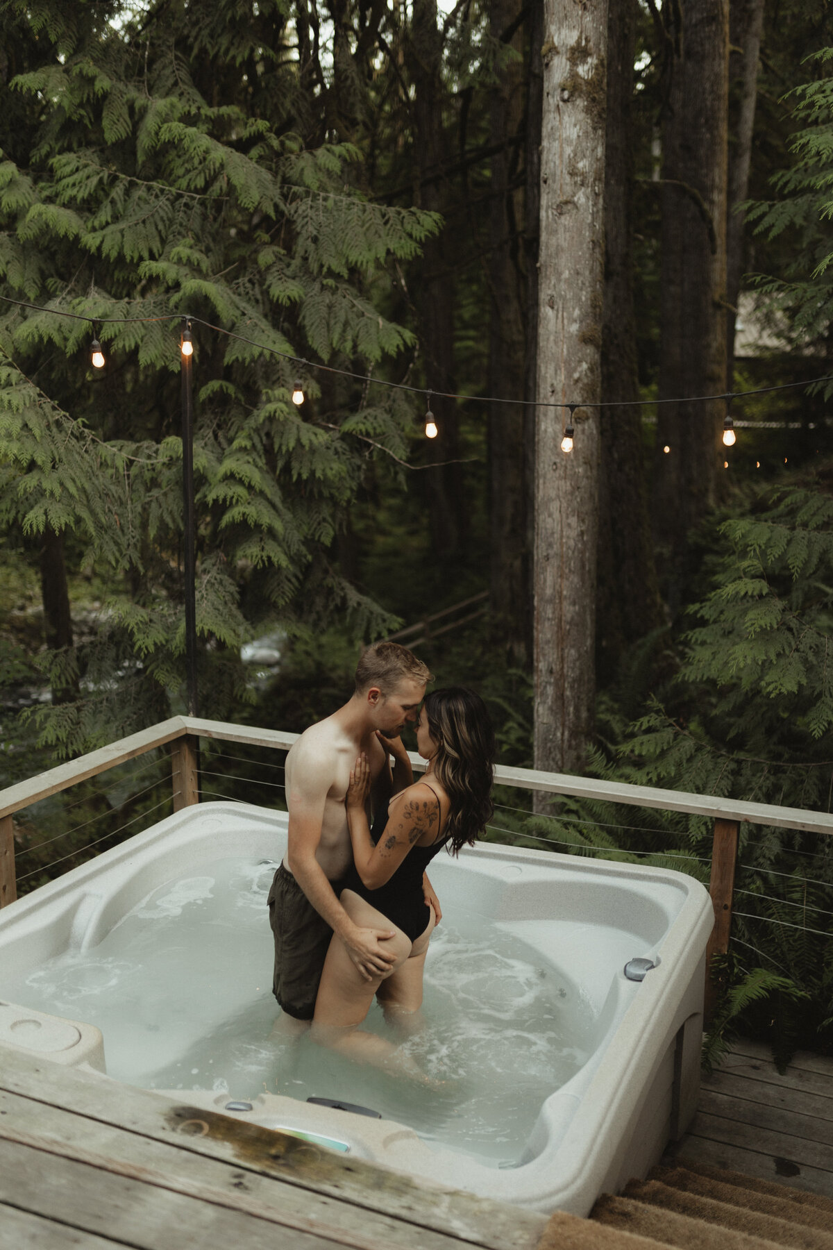 casualcouplesinhomesessionkansascityphotographer-74