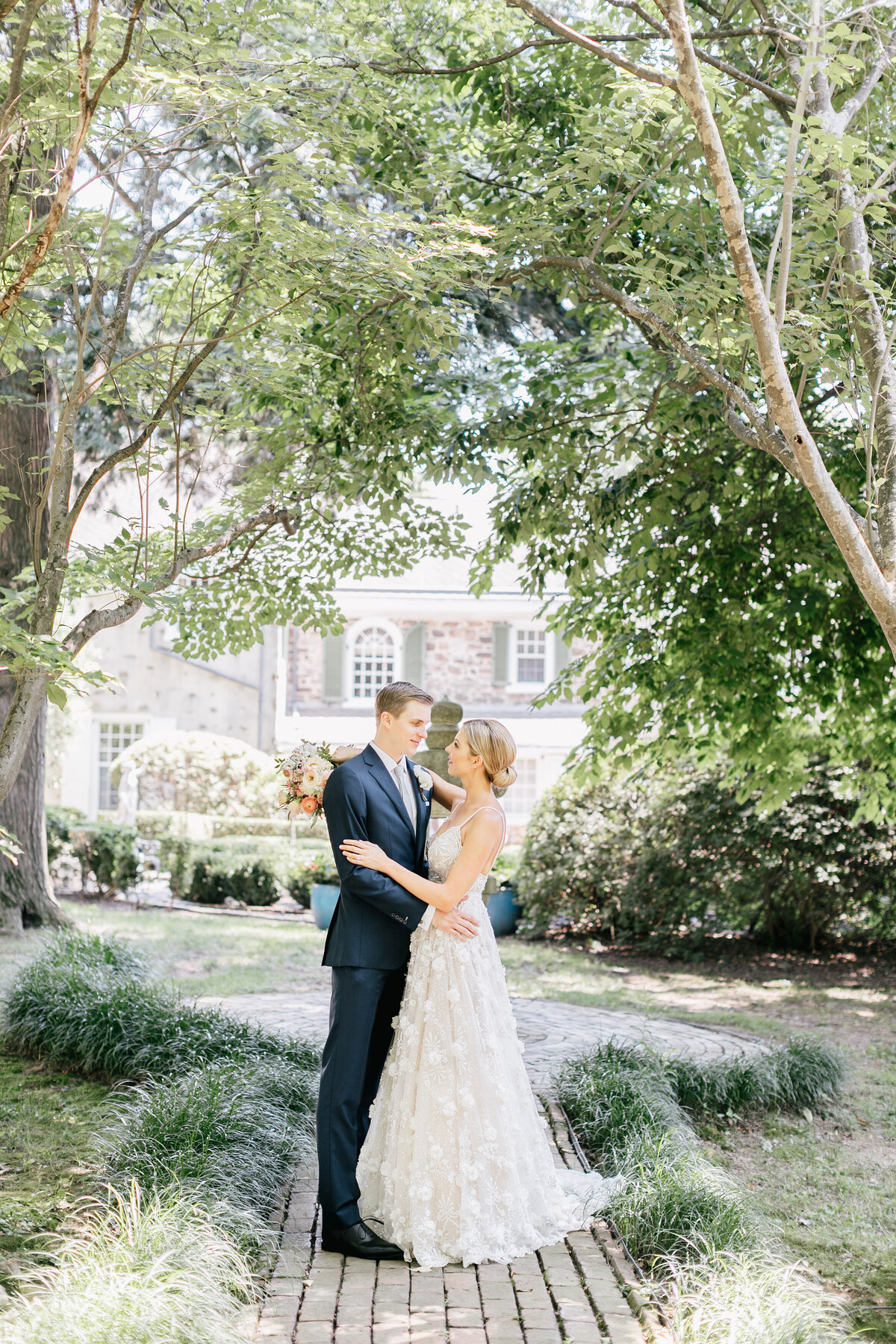 Appleford-Estate-Wedding-Emily-Wren-Photography-037