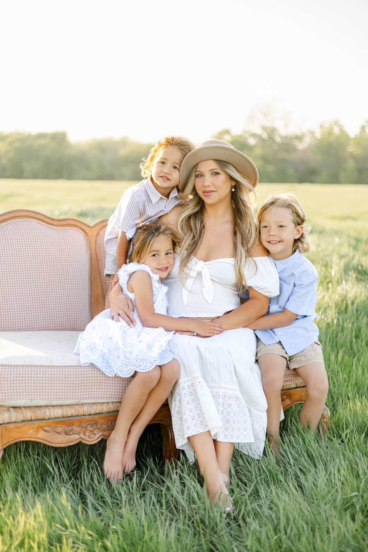 AshleighOconnell_pregnancyannouncement_RaffiMahanPhotography_2025-3
