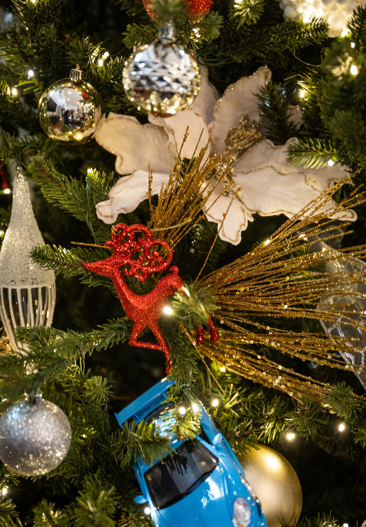 Interiors-by-Bethany-Professional-Christmas-Decor-Colorado-Springs-29