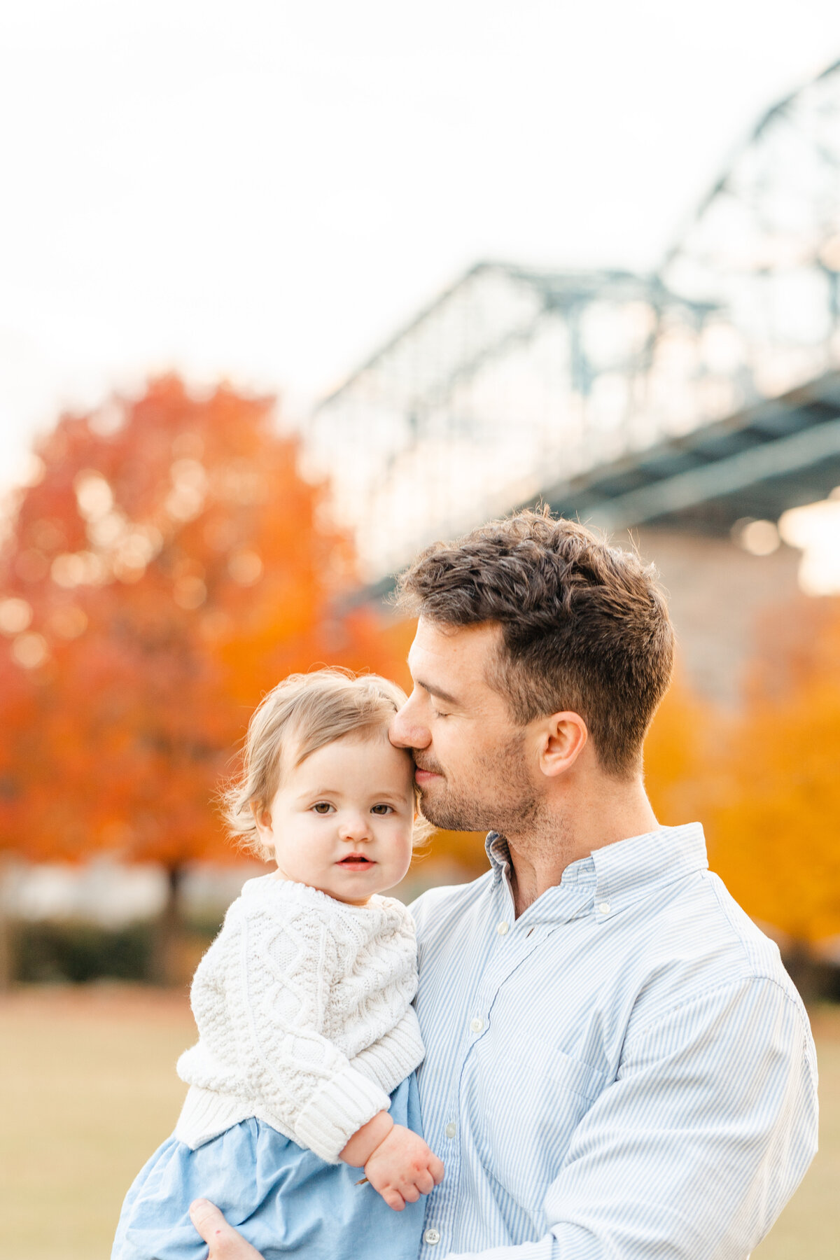 Chattanooga family photographer, coolidge park, light and airy photography