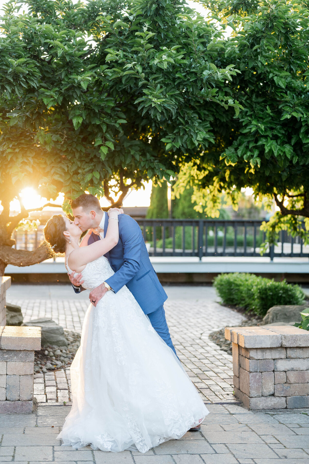 photography for weddings at sunset in cleveland ohio