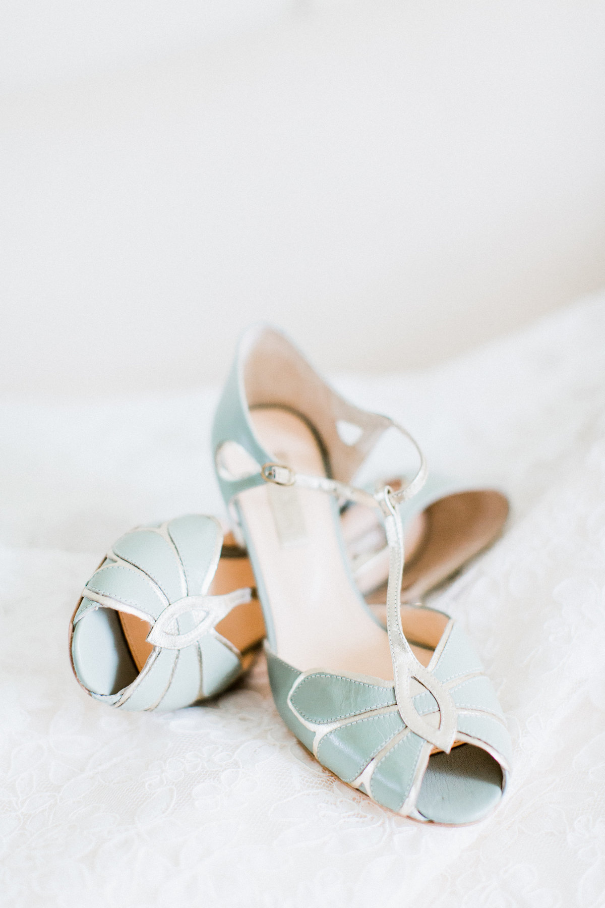 04_bhldn_wedding_shoes