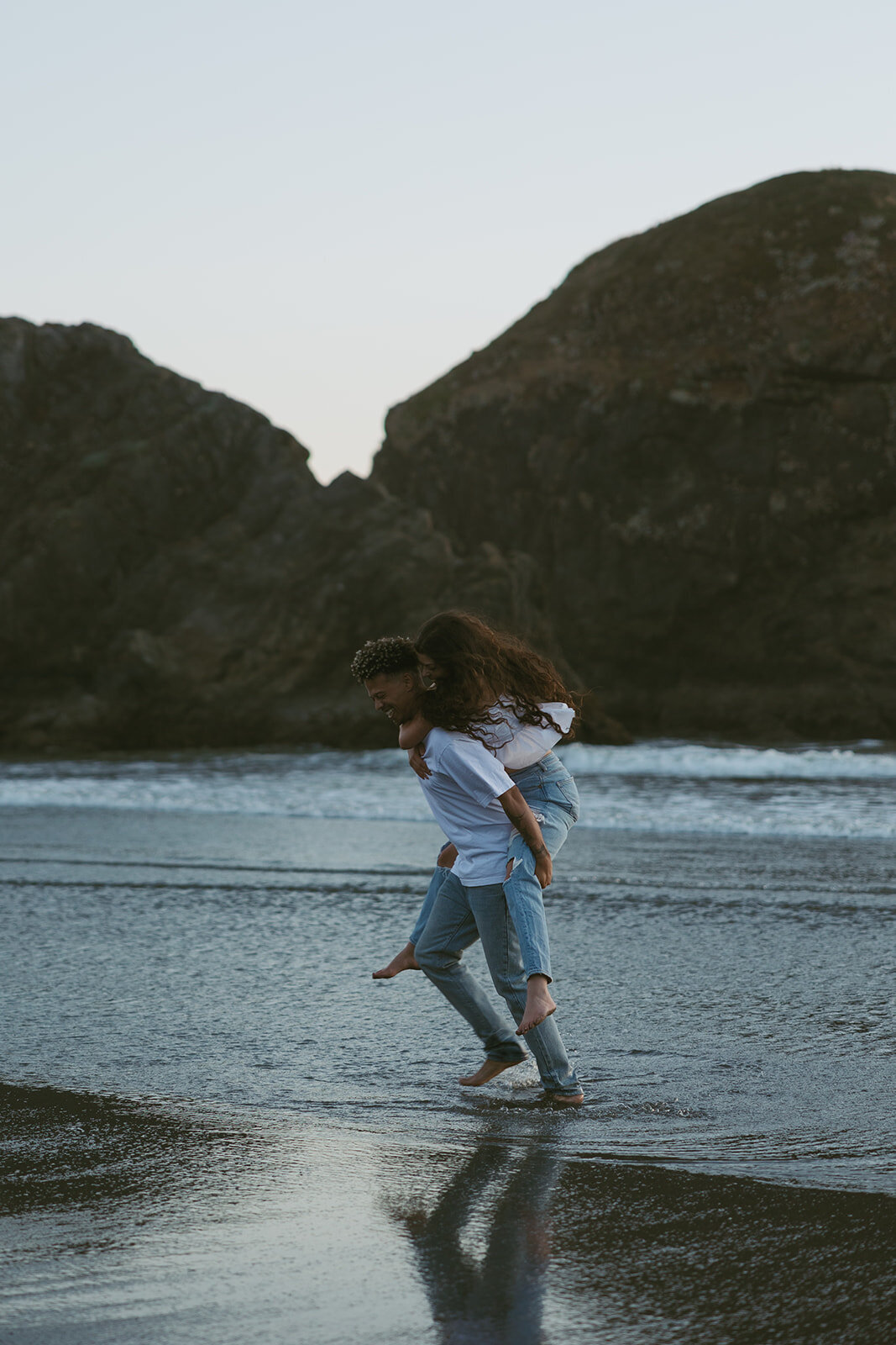 tanya-davids-photo-film-redwoods-california-oregon-coast-documentary-candid-destination-washington-idaho-utah-canada-elopement-wedding-couples-photographer-44
