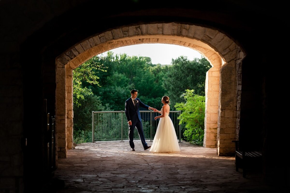 20220703-amanda-isaac-sneakpreview-4-1537x1024