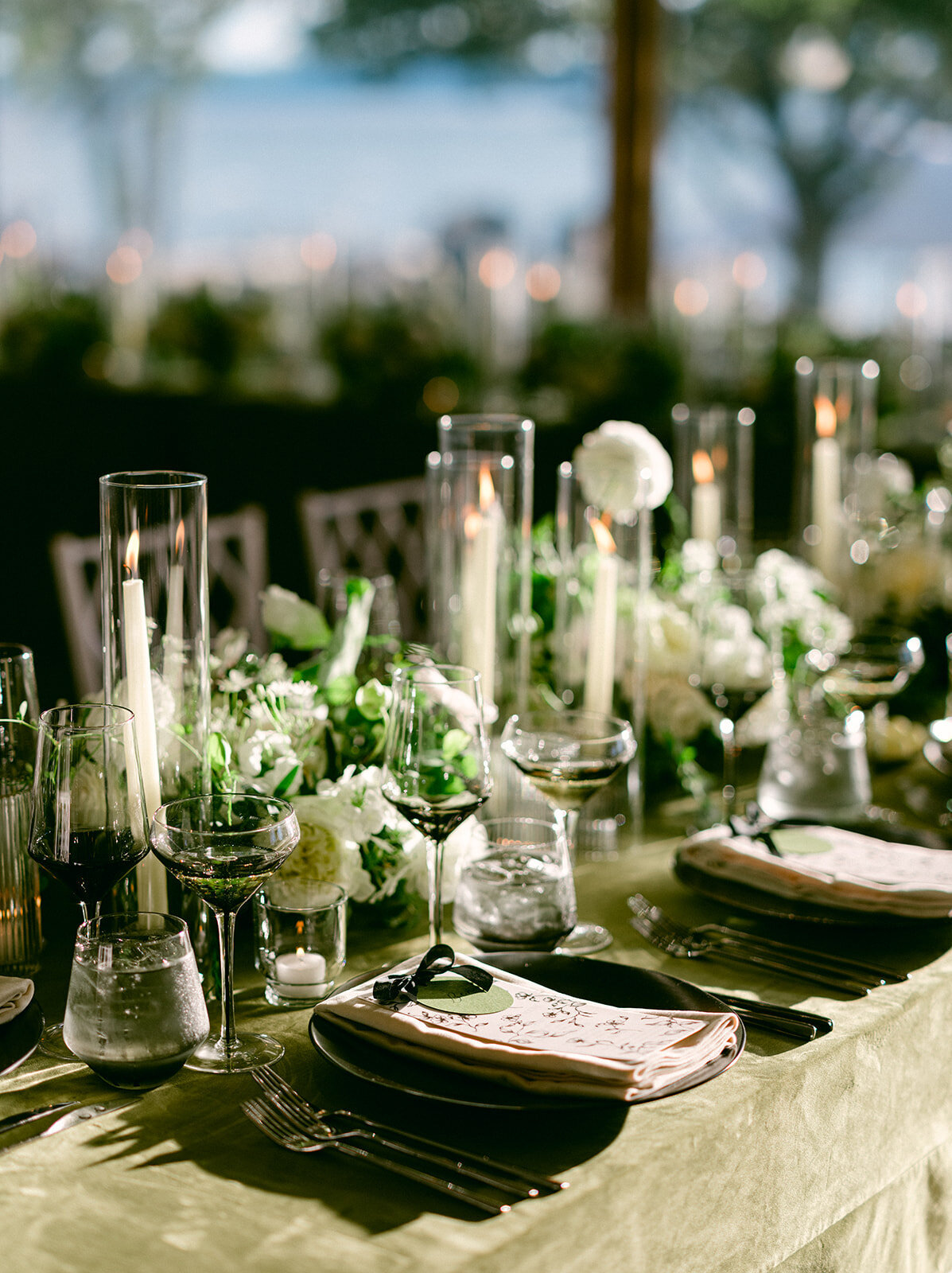 Verve-Event-Co-Laura-Rose-Wedding-Photography-Inns-of-Aurora-Wedding-Table-Scape-Table-Decor-Green-And-White-Wedding (1)