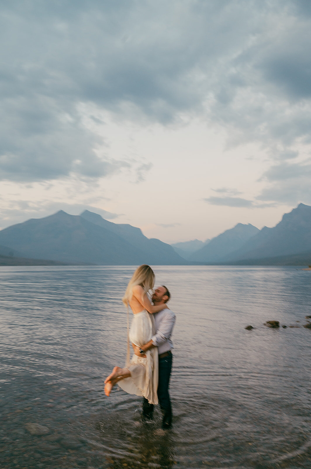 vintage-hollywood-glacier-national-park-elopement-presley-gray-photo1594