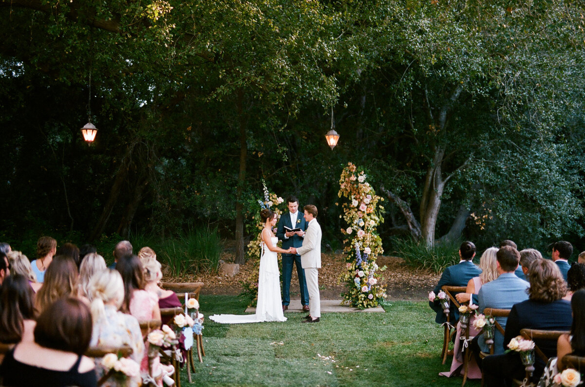 35mm Film Wedding Photography-049-000277270001