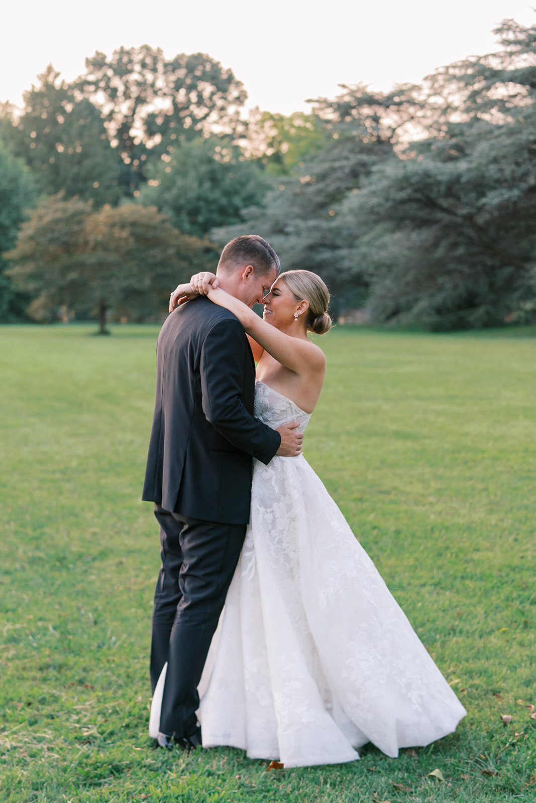 Bellevue Hall Wedding-08903
