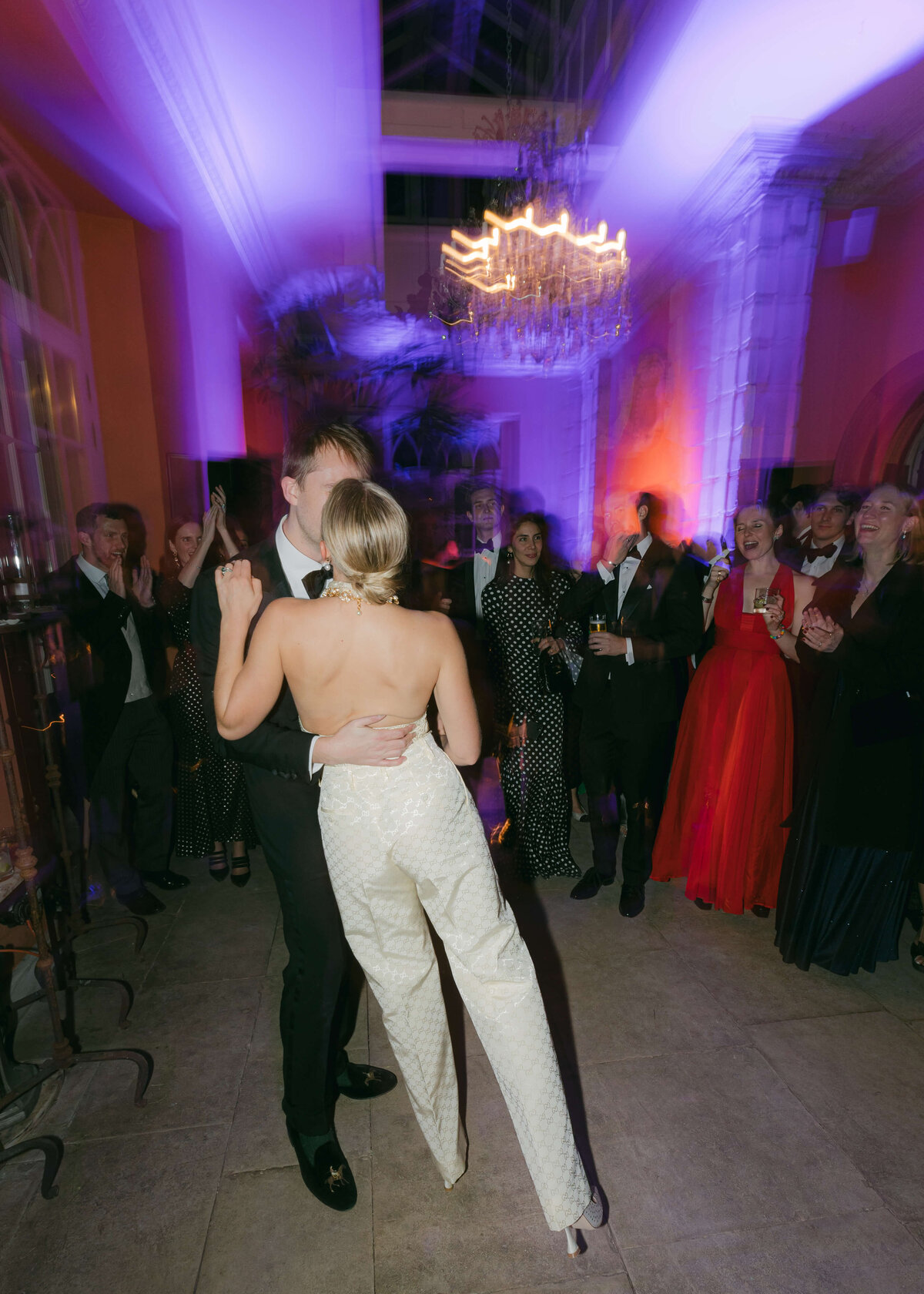 chloe-lowe-wedding-euridge-manor-dancing-bride-gucci