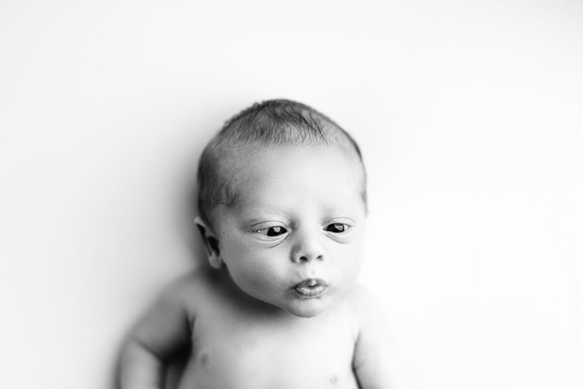 Levi-Newborn-079-Edit
