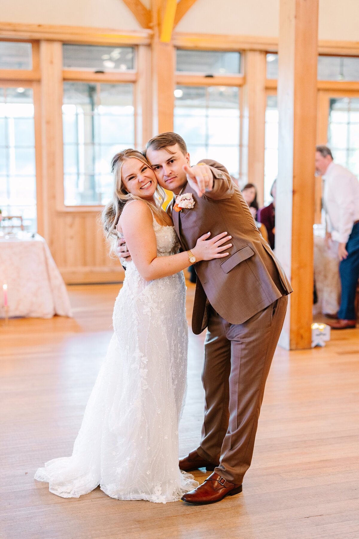 Vibrant_Palm_Springs_Inspired_Red_Barn_at_Outlook_Farm_Summer_Photography_Maine_Wedding_Photographer_0077