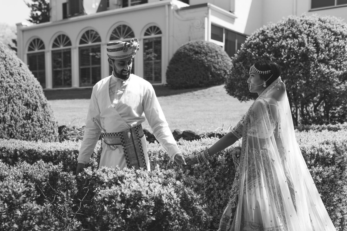 washington-dc-documentary-wedding-photographers-indian-couple-airlie