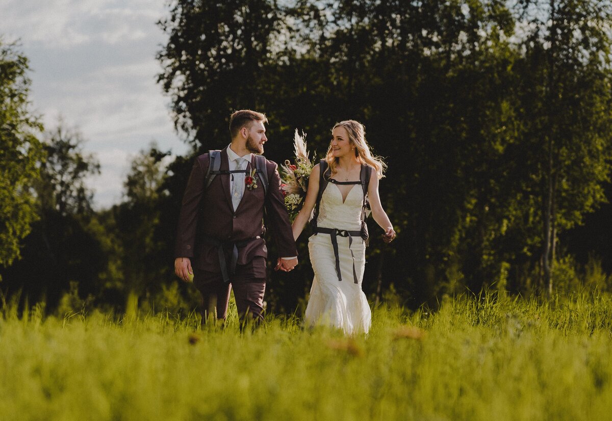 Alaska-destination elopement-intimate wedding