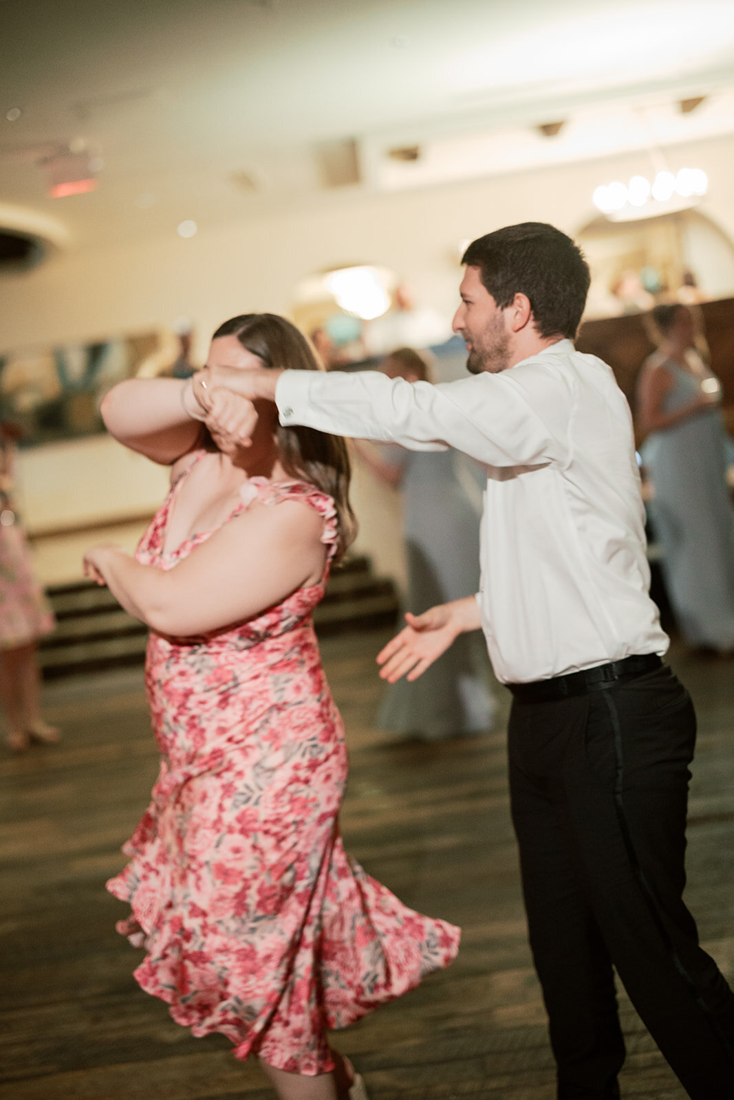 Club-at-Corazon-Wedding-ColumbusOhio-JNBroski-OliviaCasey028