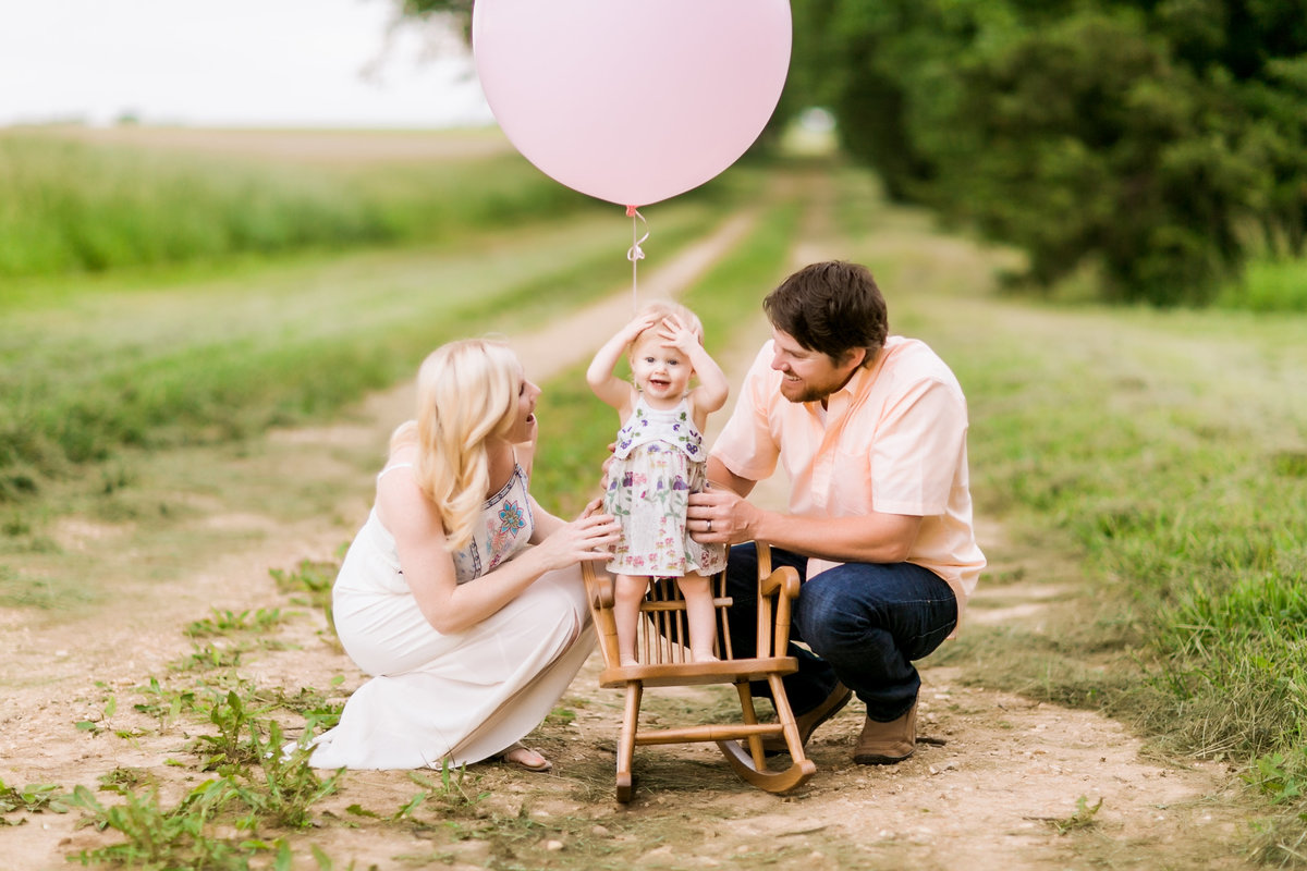 ColumbiaMissouriOneYearPortraits_ChildrensPhotography_Ellie_CatherineRhodesPhotography-49