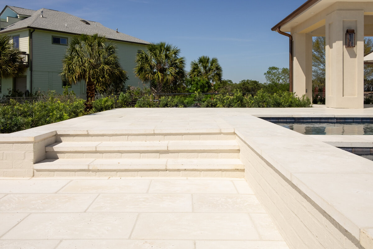 lake-house-infinity-pool-new-orleans-louisiana-peacock-pavers-6