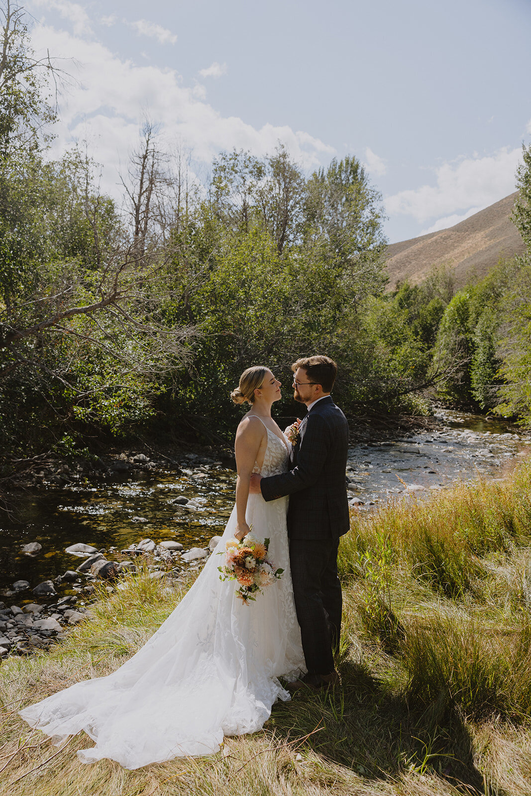 trail-creek-cabin-end-of-summer-wedding-kelly-jackson-first-look-158
