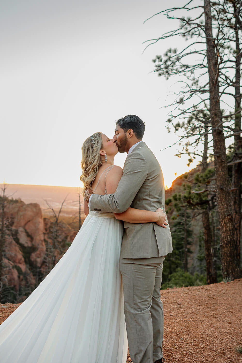 colorado-springs-elopement-photographer-13