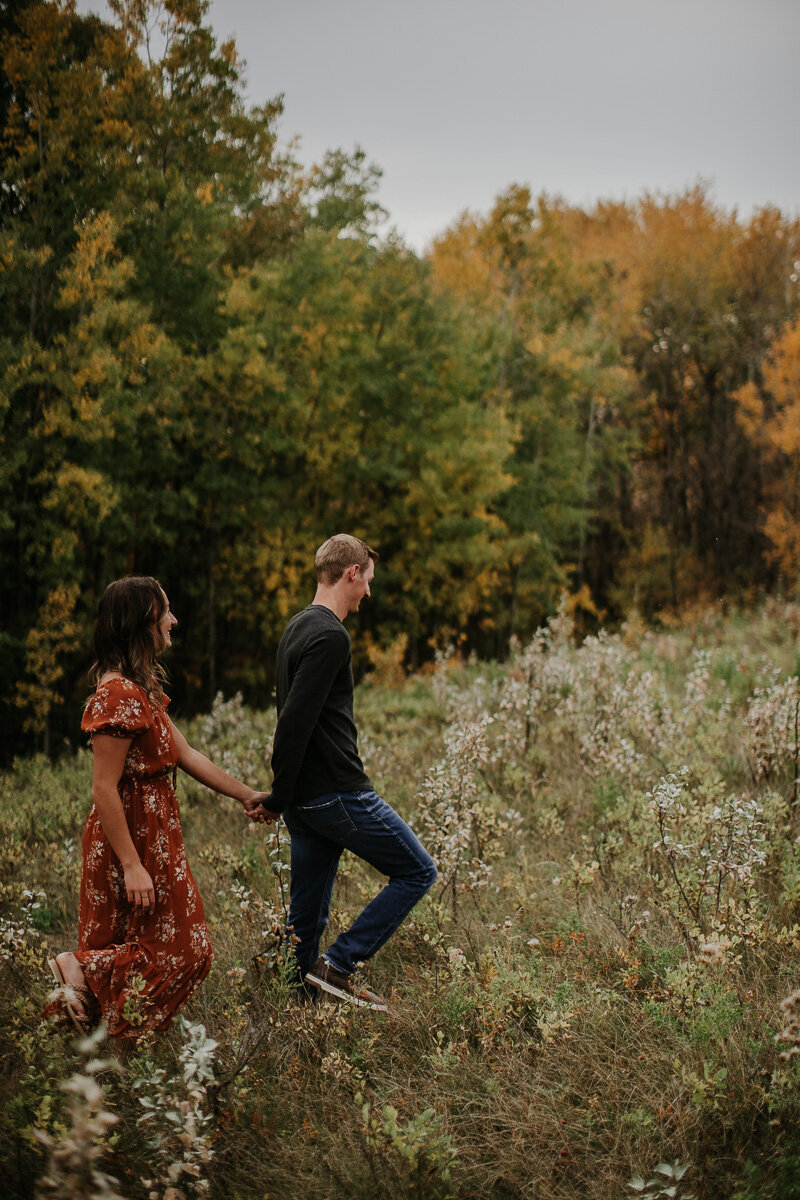 lumy+co_badlands-local-buffalo-jump-engagement-photographer-12