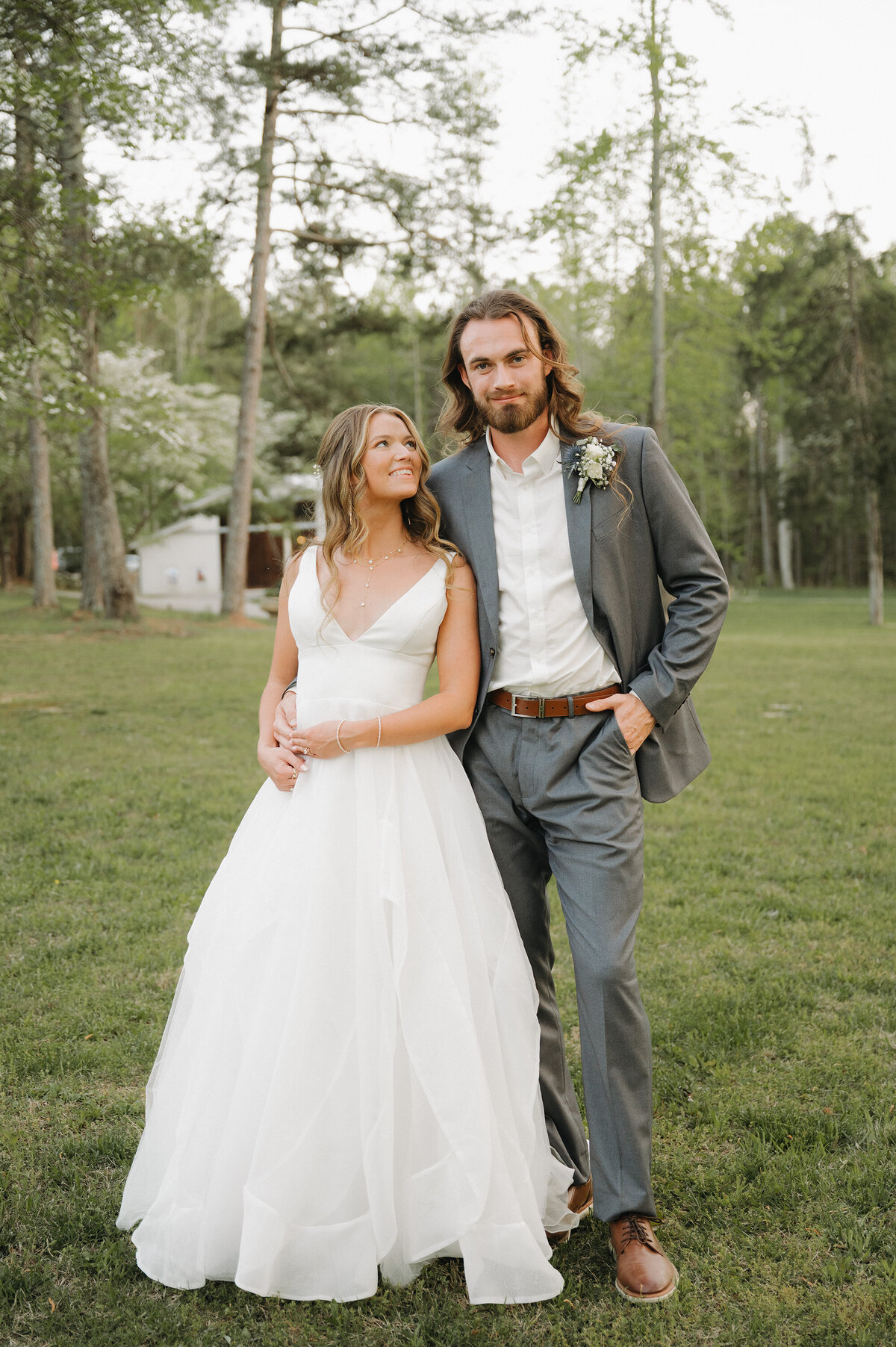 bride and groom tennessee wedding photographer4