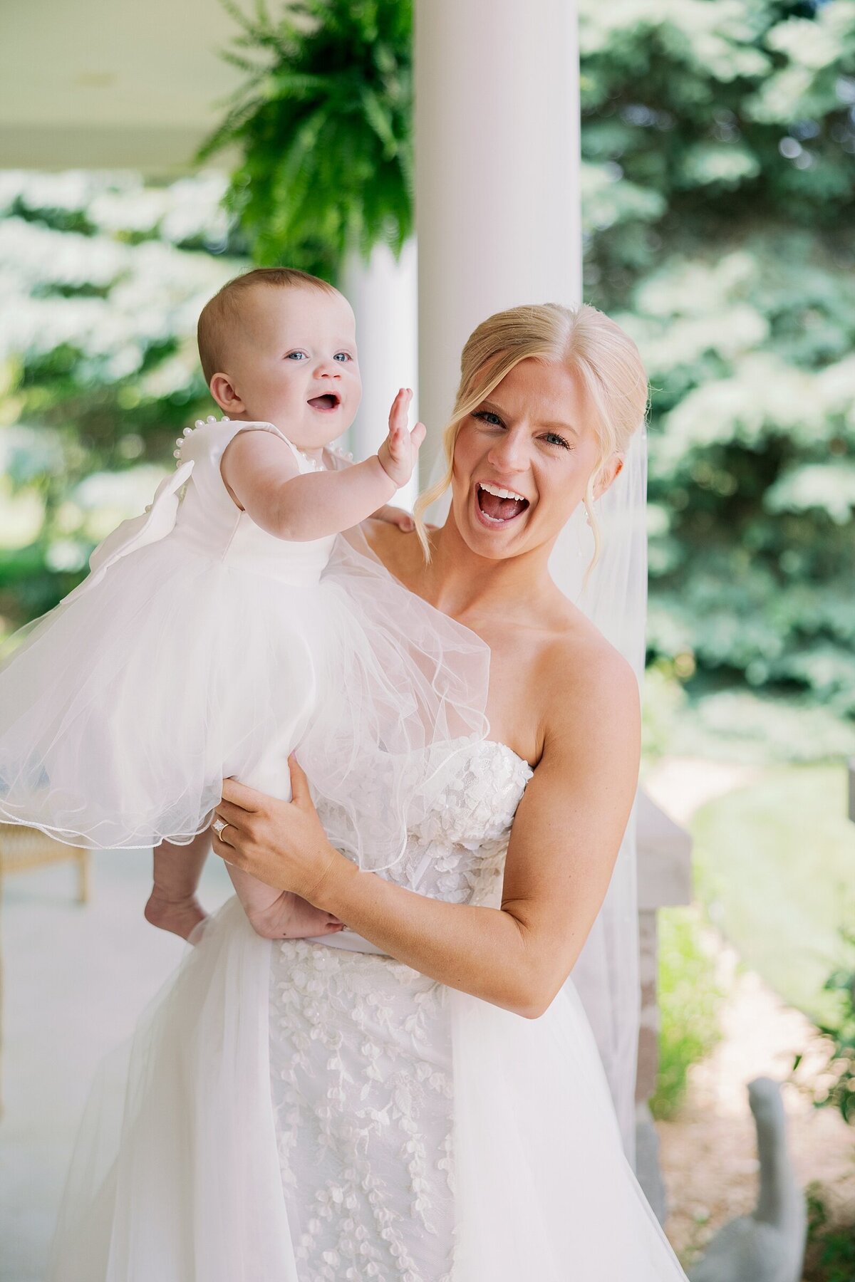 Oak-pointe-country-club-wedding_1280
