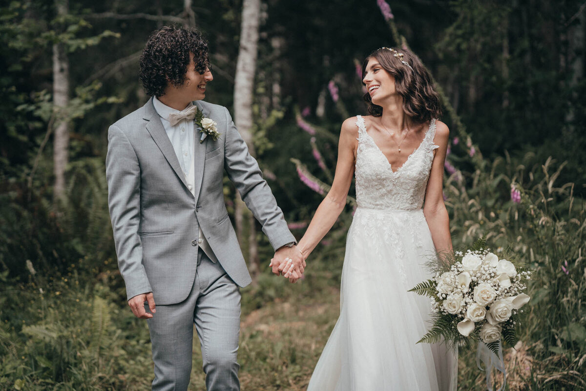 moments-and-mountains-photo-and-film-olympia-lacey-tacoma-wedding-tumwater-JI (223 of 66)