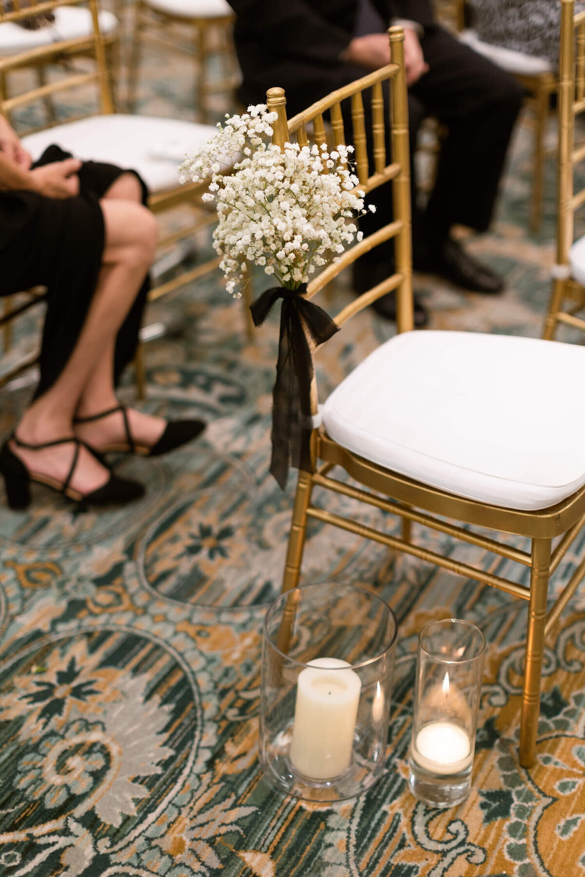 wedding-ceremony-chair-with-flowers