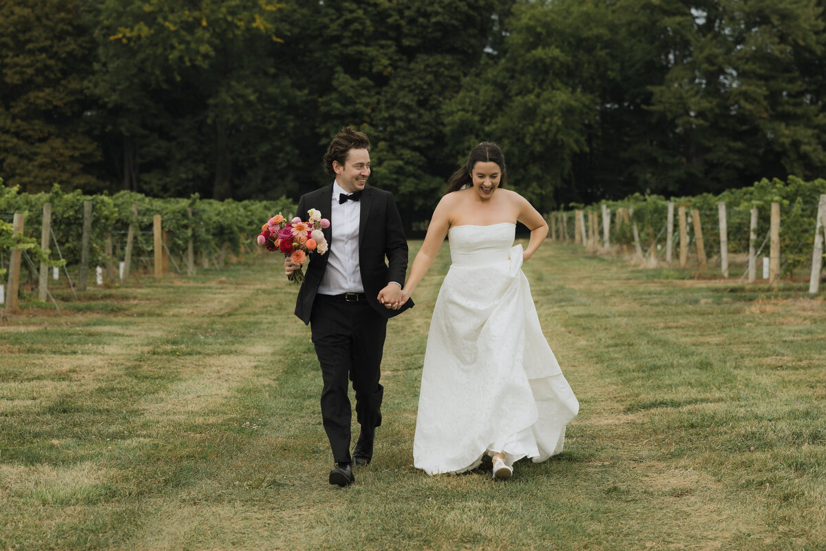 Wedding Photographer in Niagara