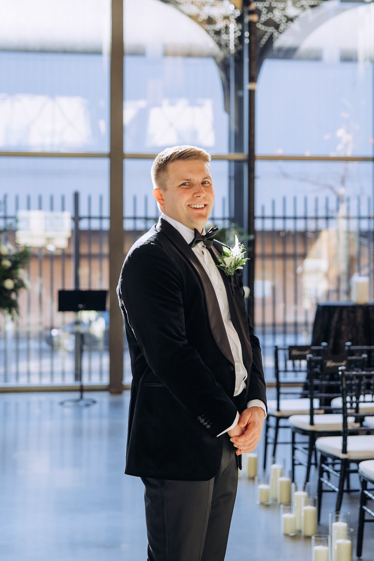 Emily&Chase_TheRenaissanceTheDepot_FlowEventGroup-235