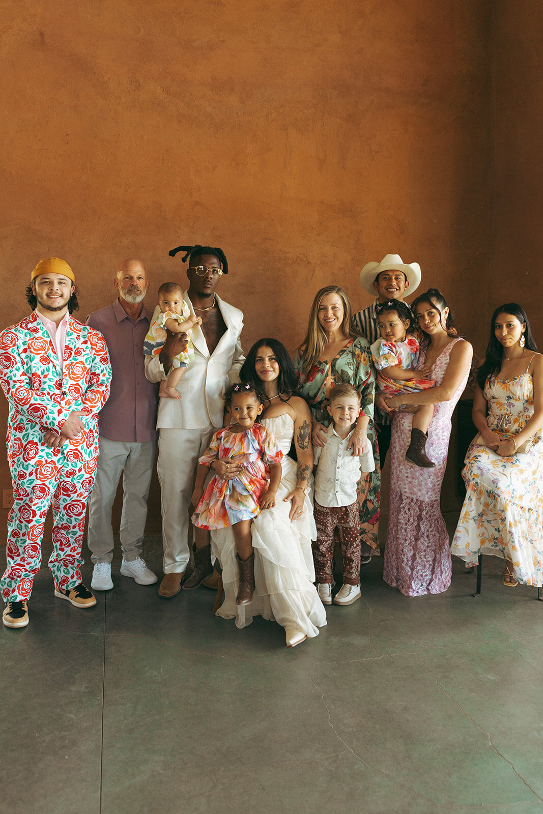 Faye-Fern-Creative-GoldenVibesPhoto-Sacred-Sands-Joshua-Tree-Wedding-Richie-James-Clara-Critchfield-Wedding-Party-26