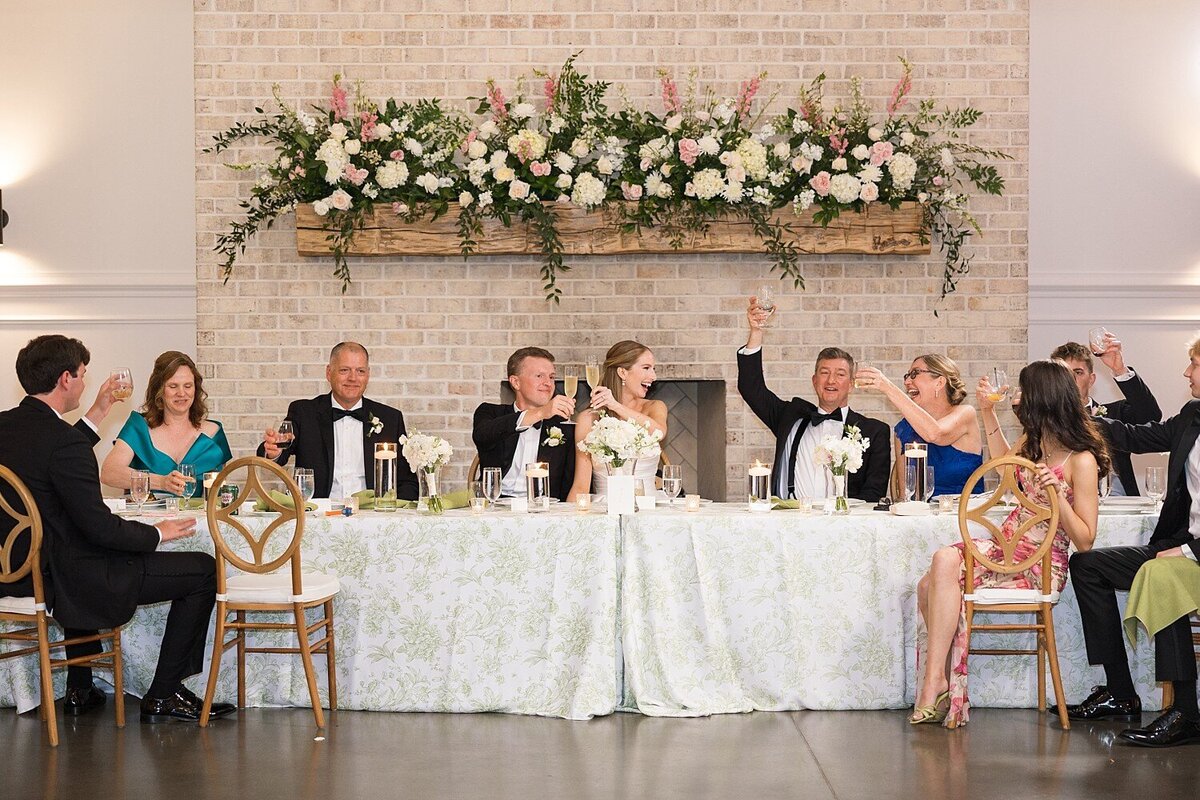 Raleigh-NC-Wedding-Photographer-The-Maxwell-Sarah-Hinckley-Photography-Timeless-Wedding-Photographer-_0033