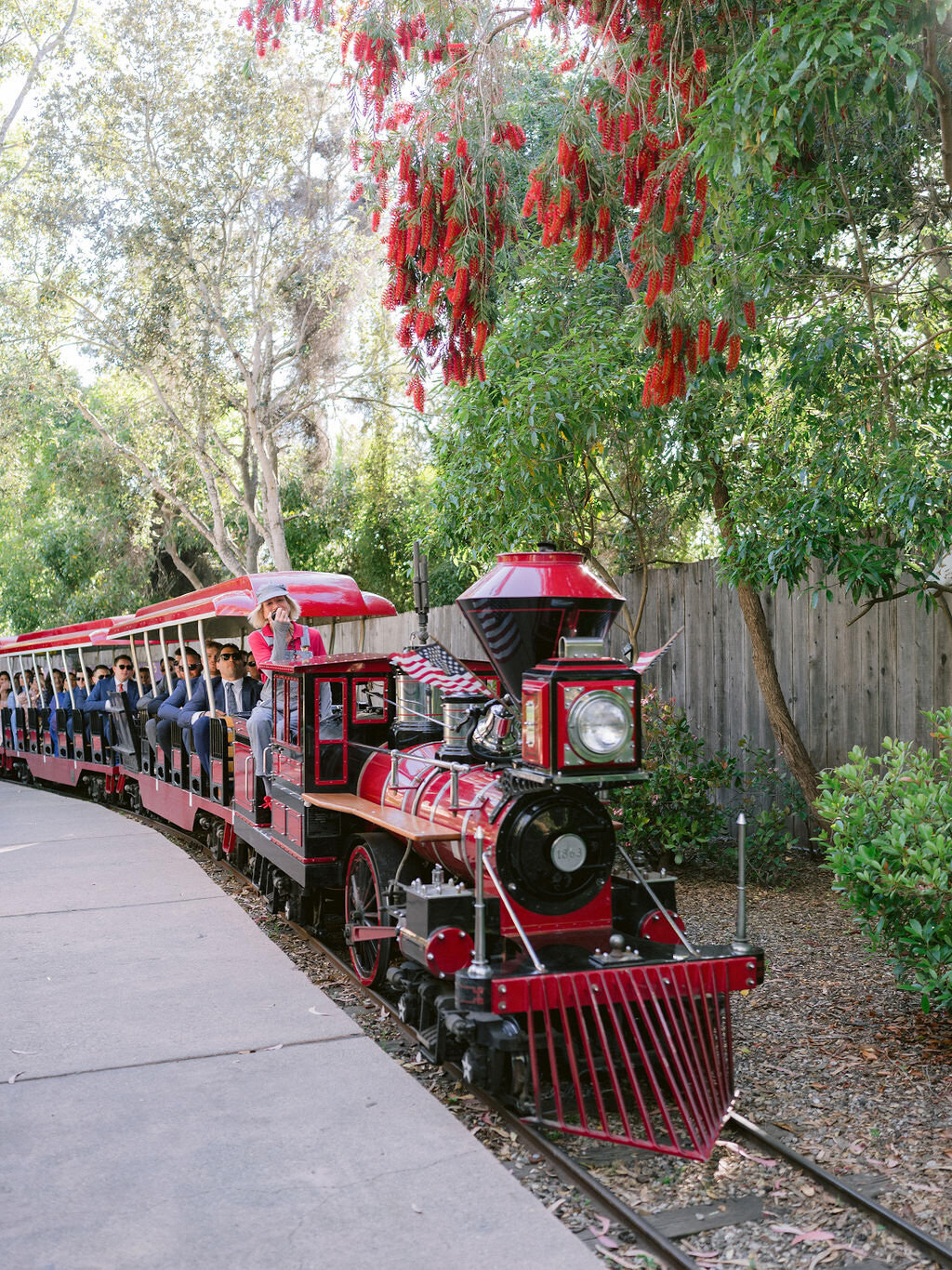 rehearsal-dinner-santa-barbara-zoo-detailed-touch-events-wedding-planner07