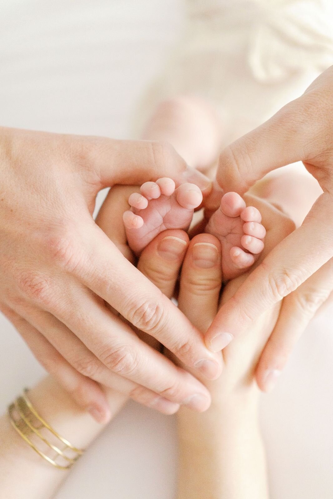 Newborn photo detail of baby feet