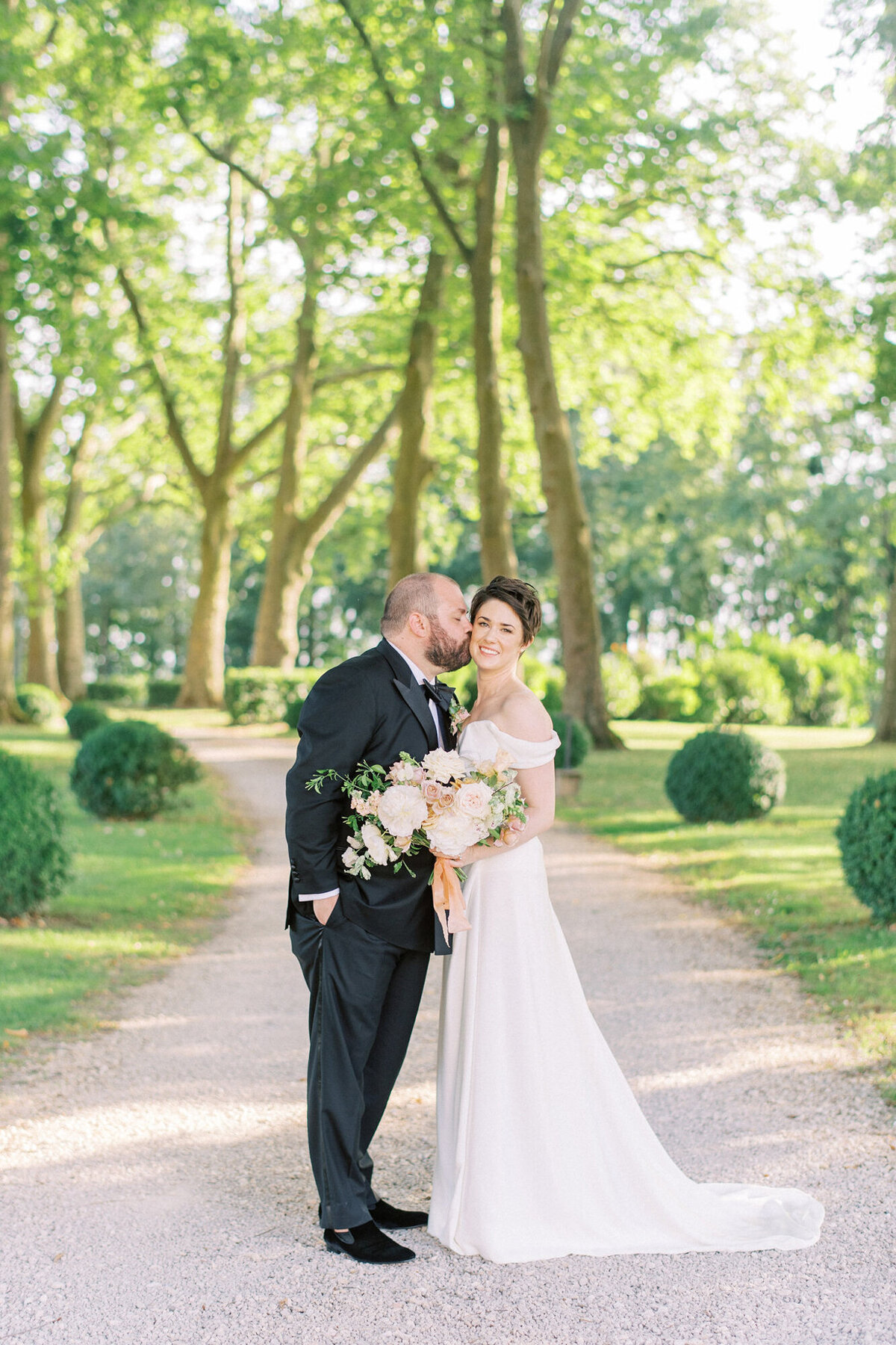 Maïlys Fortune Photography Husband Wife Wedding Weddings Photography France Switzerland Italy Timeless Dreamy Imagery Bilingual French English Destination Weddings Destination Wedding Provence French Riviera Paris Lake Como Tuscany139