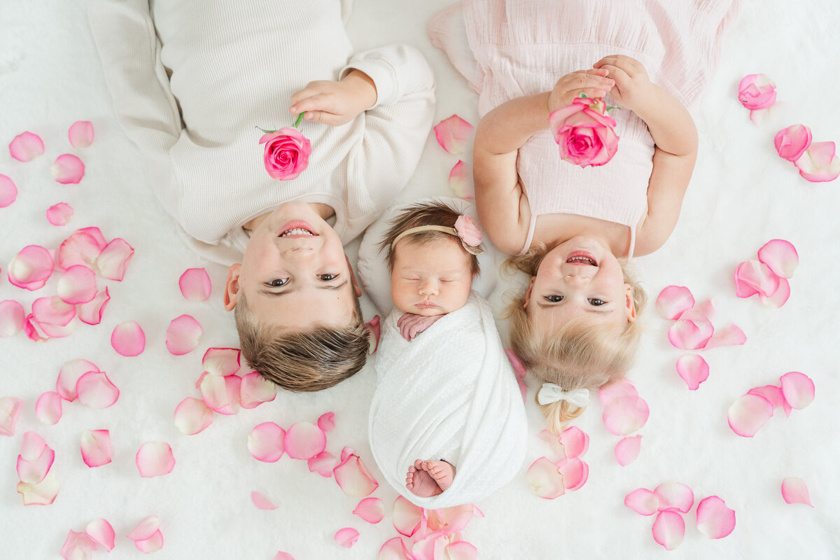 Pink and White Classic Lifestyle Baby Girl Newborn Photos Castle Rock Colorado Elena Spraguer Photography 0014