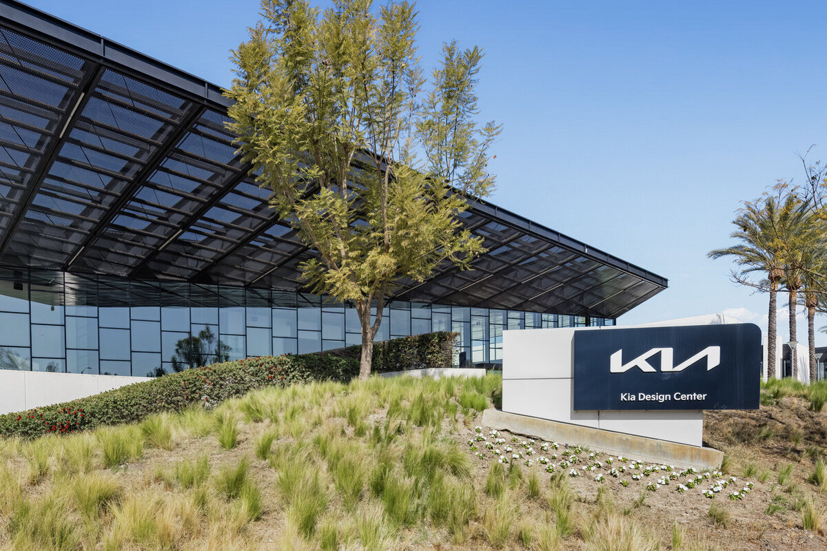 Kia building476